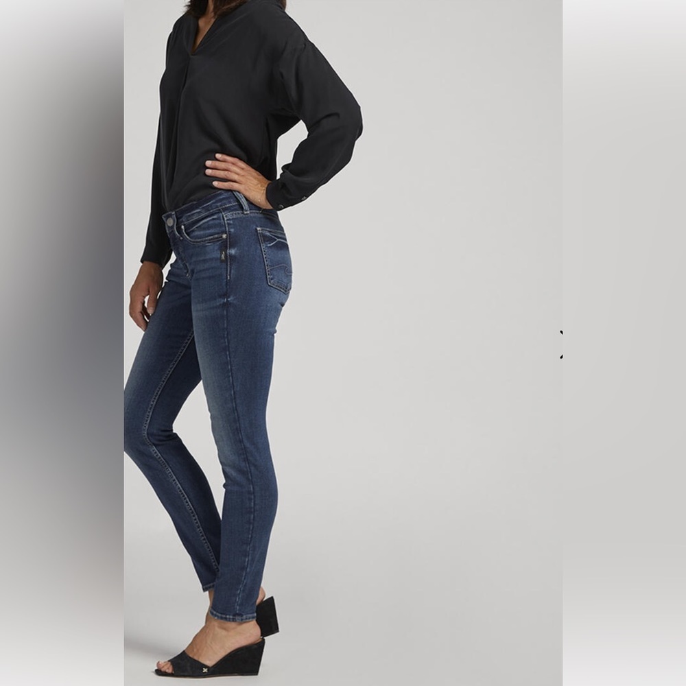 Silver Suki Mid Skinny 27/31 Dark Wash Indigo - Picture 15 of 15